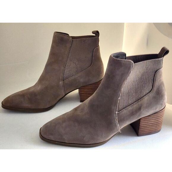 BOOTS/SHOES-ANKLE-Anne Klein-iFlex-Slip On-Parson-Tan Suede-Block Heel-Size 7M - Picture 2 of 16